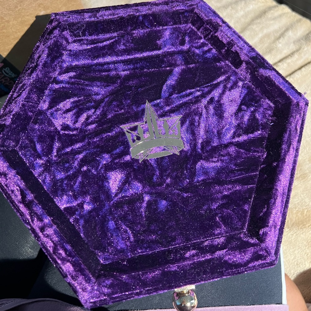 Jeffree Star blood lust palette